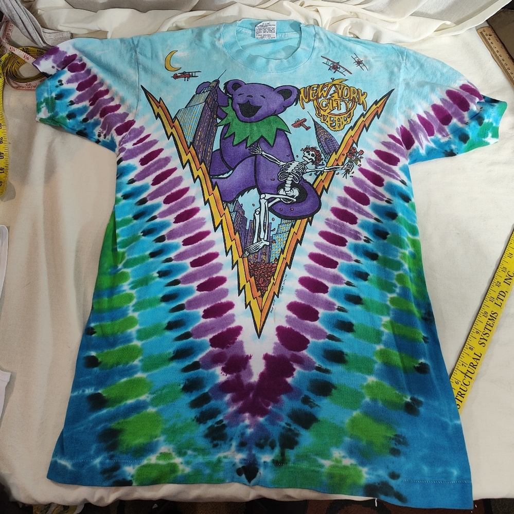 Vintage Grateful Dead Tye-Dye T-shirt - Picture 2 of 11